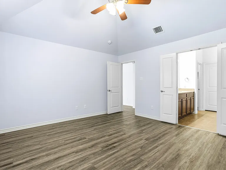 11901 Summer Springs Dr — Photo 17
