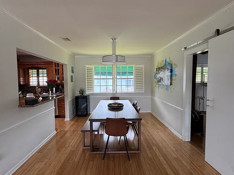 1030 NE 107th St — Photo 9