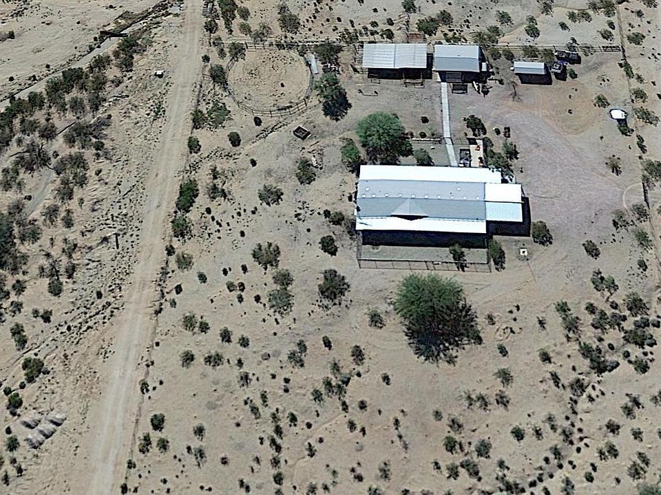 2nd image of 2249 W Daniel Rd