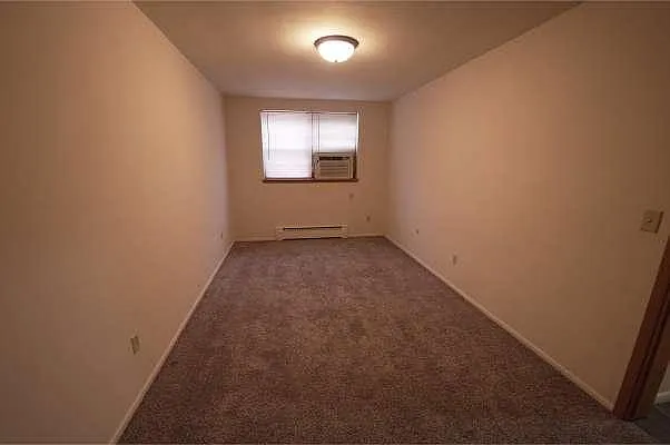 View Street Apartments — Photo 10