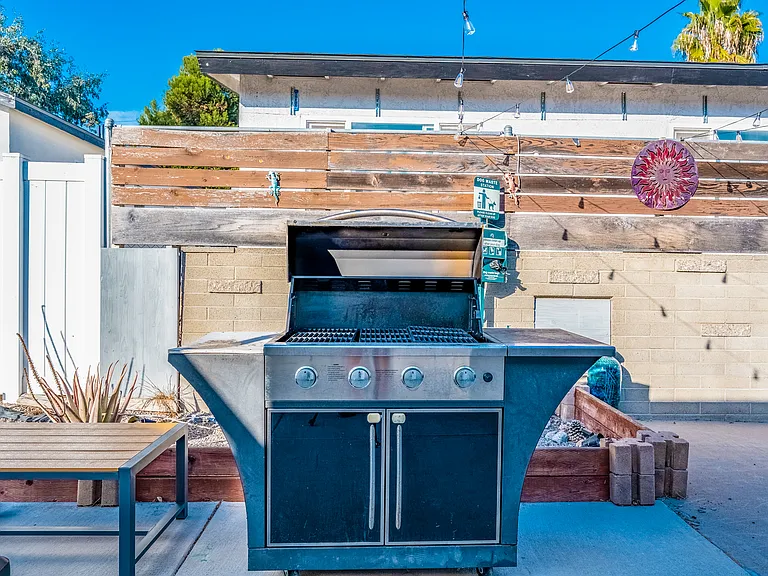 732 Cotton St — Photo 17