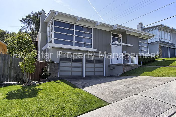 1st image of 2571 Princeton Dr