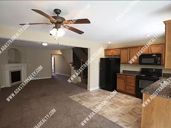 3rd image of 13759 Post Oak Ln