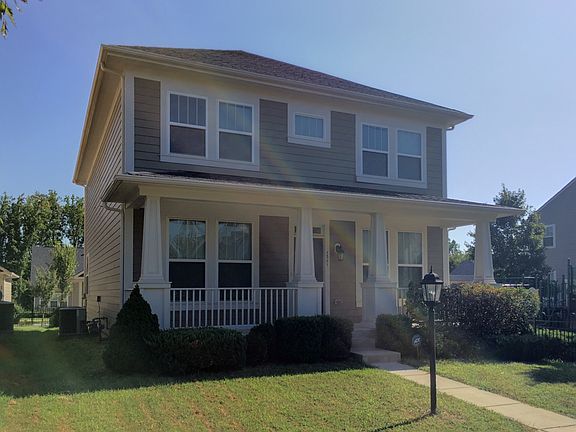 2nd image of 1301 Saunders Dr