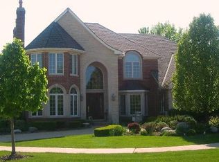 1324 Pin Oak Ct, Woodridge, IL 60517