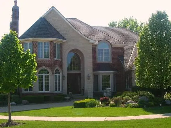 1324 Pin Oak Ct, Woodridge, IL 60517