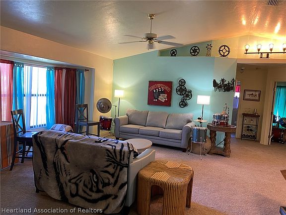 3rd image of 4317 Leaf Rd