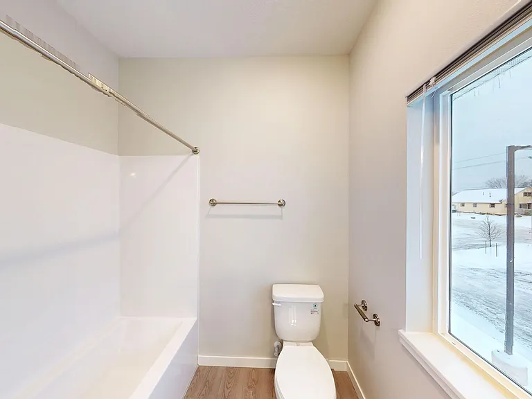 Pioneer Apartments & Townhomes — Photo 33