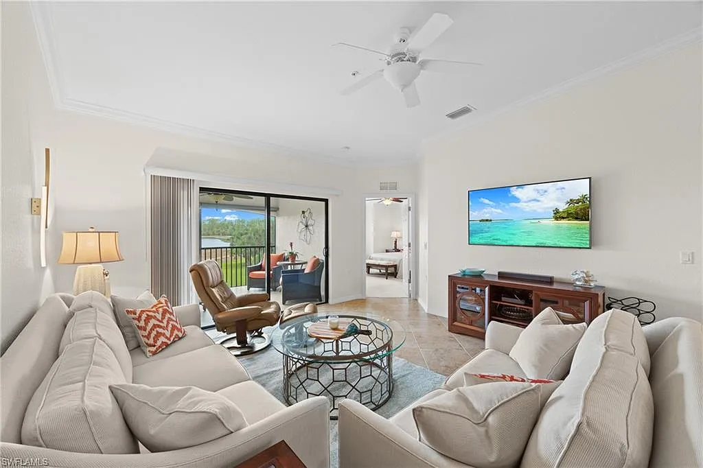 2 bed, 2.0 bath, 1414 sqft, $12,000 — Photo 3