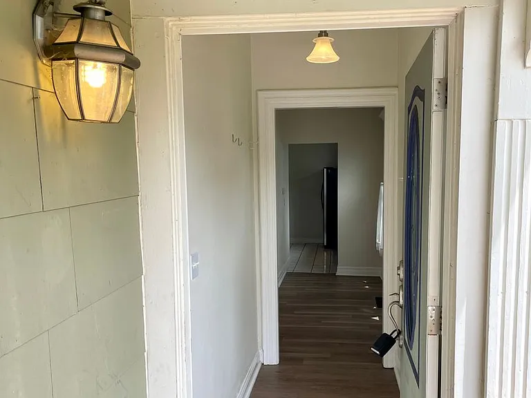 3624 N Albina Ave — Photo 2