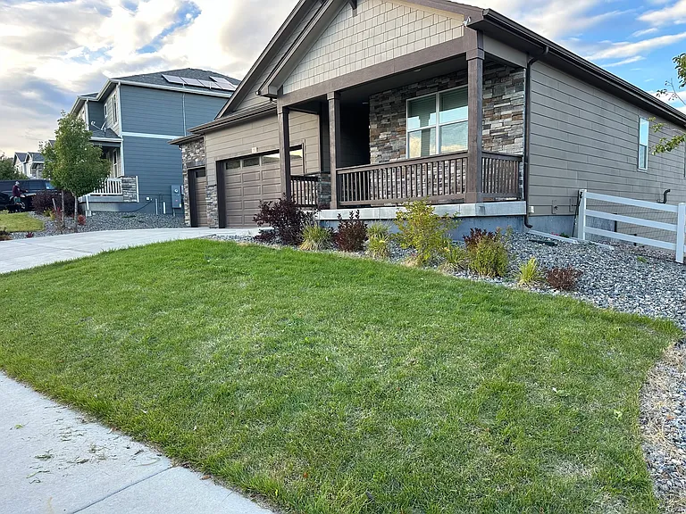 2333 Rosette Ln — Photo 2