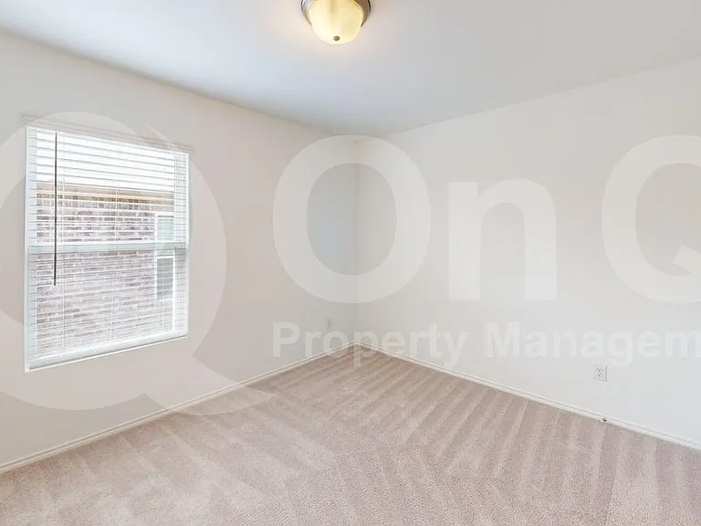 882 Breakwater Dr — Photo 15