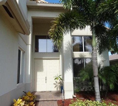 5th image of 4447 Mariners Cove Dr