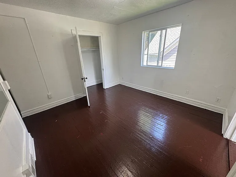 740 Fern St — Photo 2