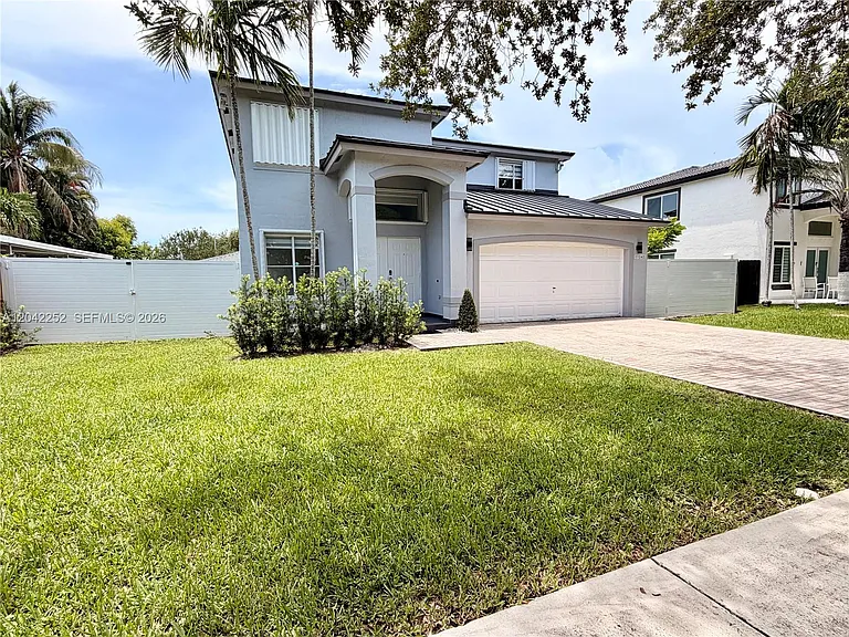 11242 SW 244th Ter — Photo 2