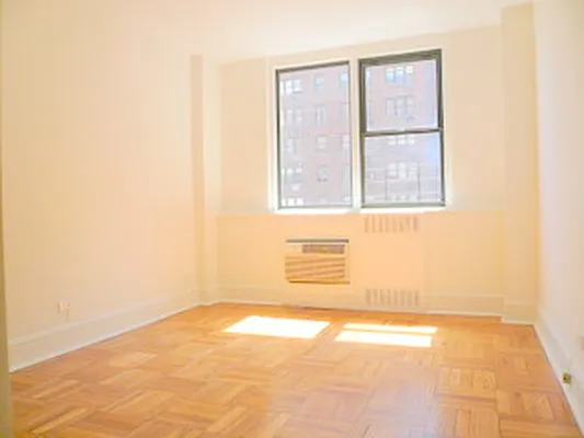 Rented by Citi Habitats | media 10