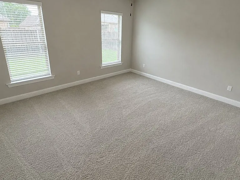 606 Acacia Dr — Photo 4