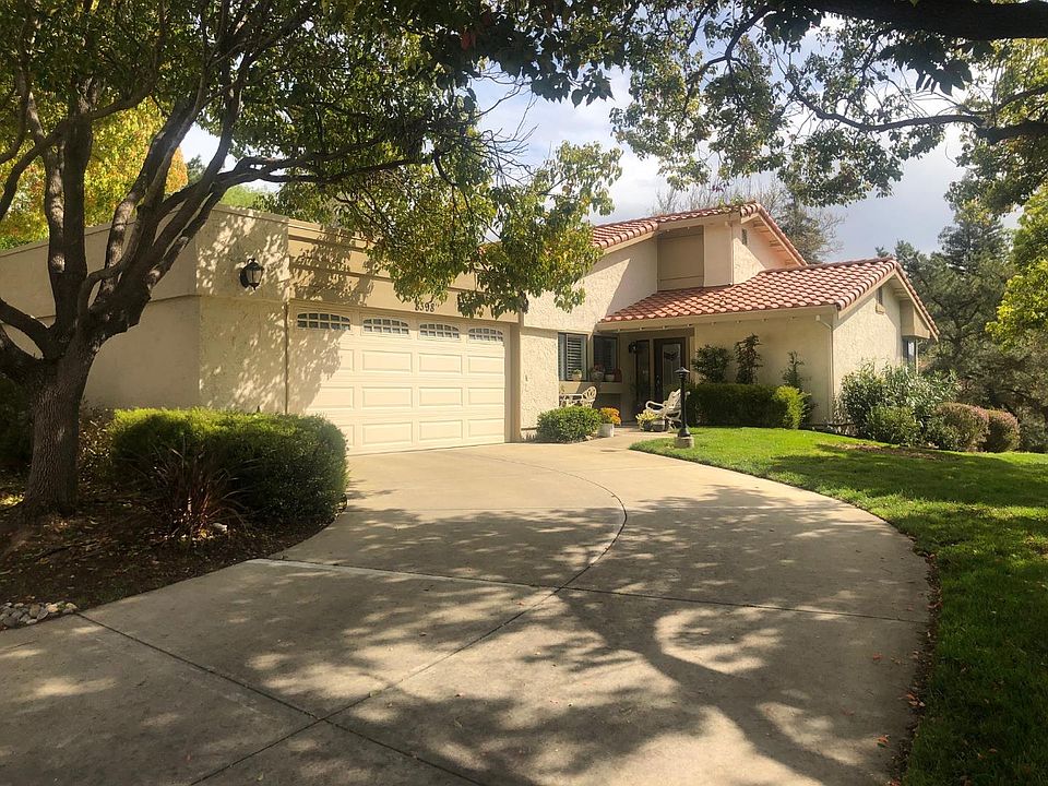 1st image of 8398 Riesling Way