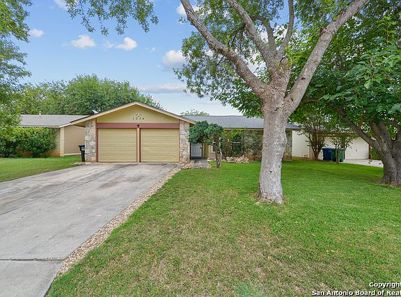 5th image of 1034 Honey Tree St