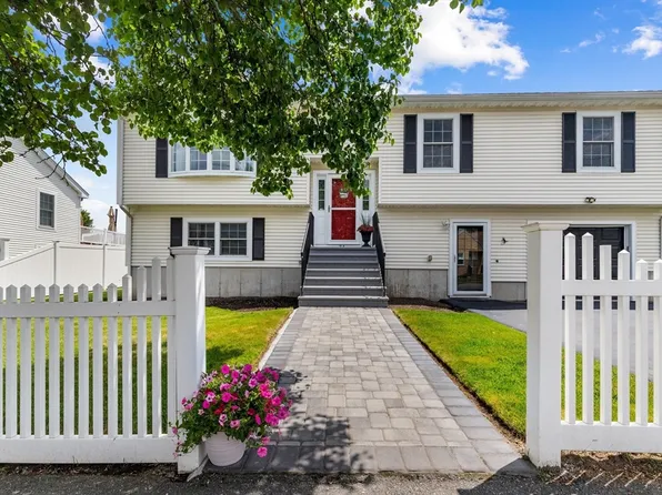 34 Moffett Rd, Lynn, MA 01905