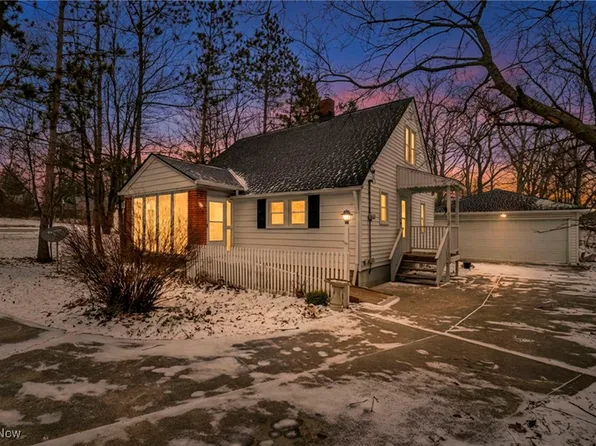 8539 Broadview Rd, Broadview Heights, OH 44147