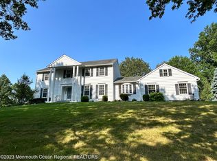 11 Quaker Rd, Middletown, NJ 07748