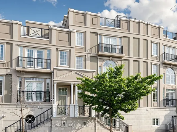 25 Lord Durham Rd, Markham, ON L6G 0C2