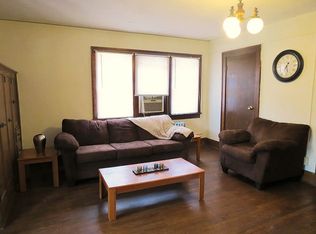 2 bed, 1.0 bath, 700 sqft, $990, Urbana, IL 61801