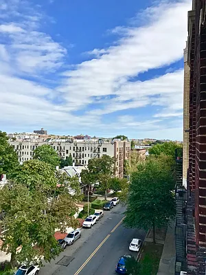 Rented by Zjama Realty Corp | media 6