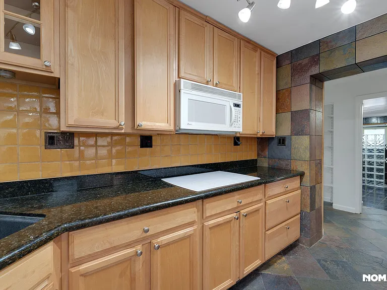2837 E Campo Bello Dr — Photo 4
