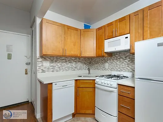 Rented by Metropolitan Property Group | media 2