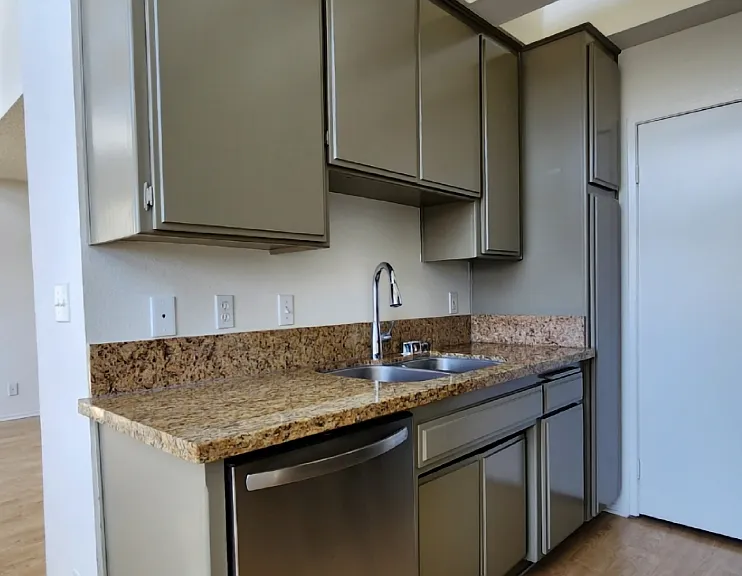 3750 Kelton Ave #202 — Photo 8
