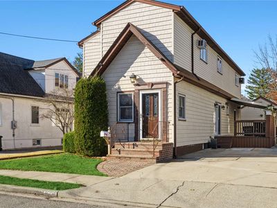 568 Holt St, West Hempstead, NY, 11552