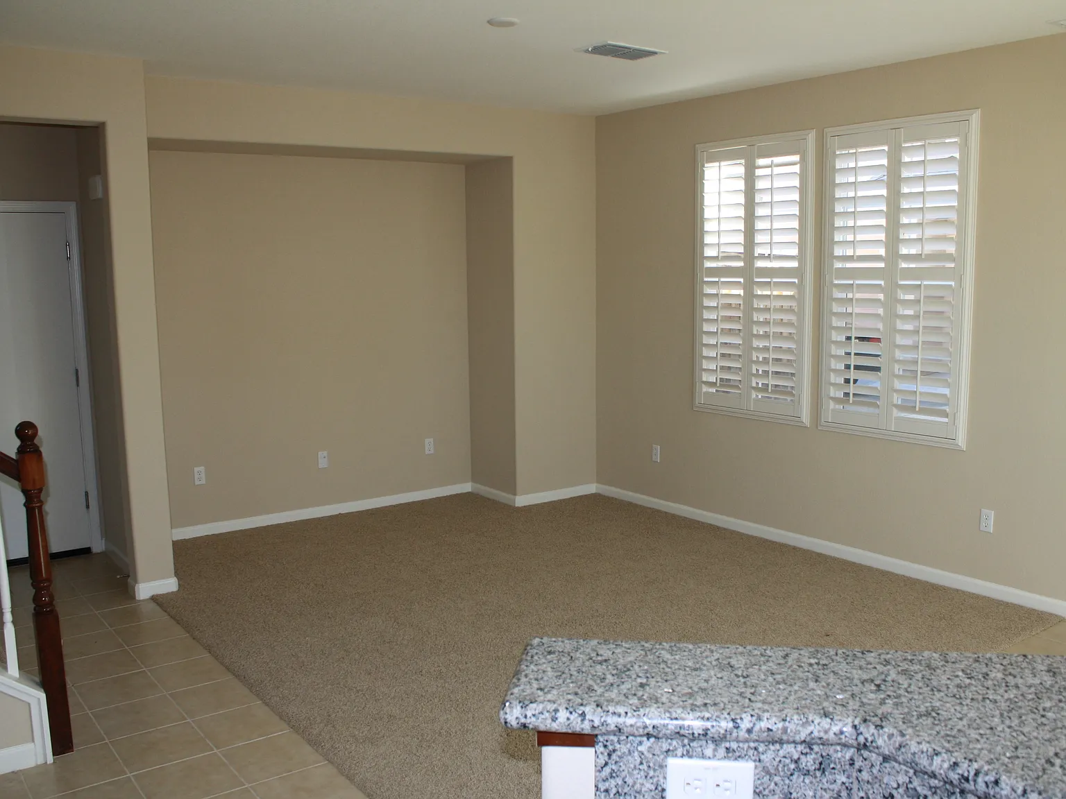 3 bed, 2.5 bath, 1462 sqft, $2,800 — Photo 2