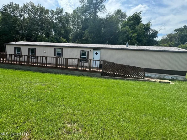 202 Beasley Rd, Hazlehurst, MS 39083