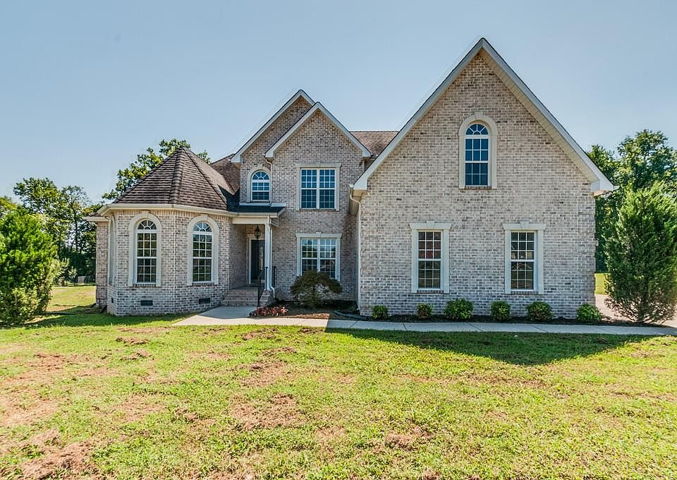 1st image of 2023 Woodcliff Dr