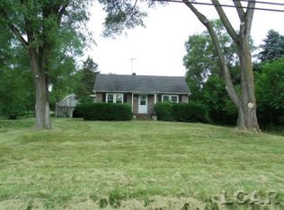 10455 Secor Rd, Temperance, MI 48182