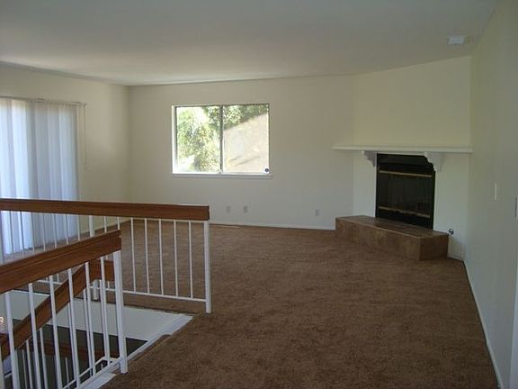 2nd image of 18821 Hatteras St Unit 1