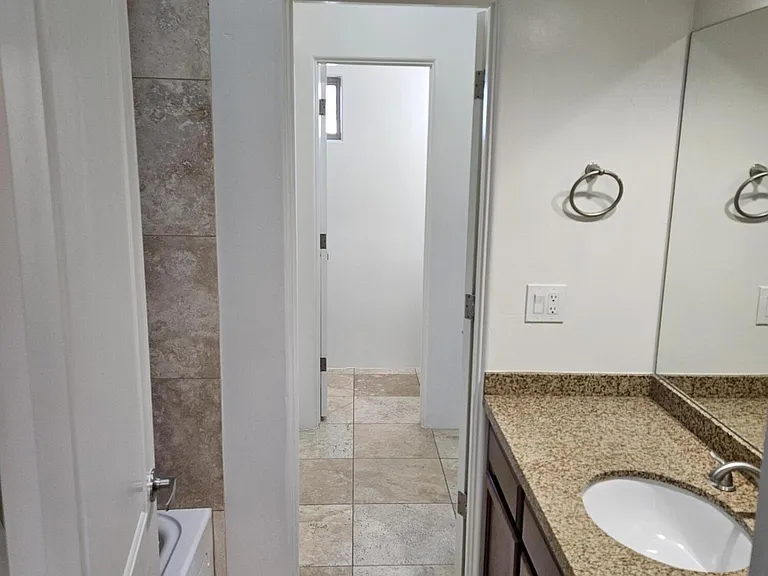 4113 N 22nd St #10A — Photo 20
