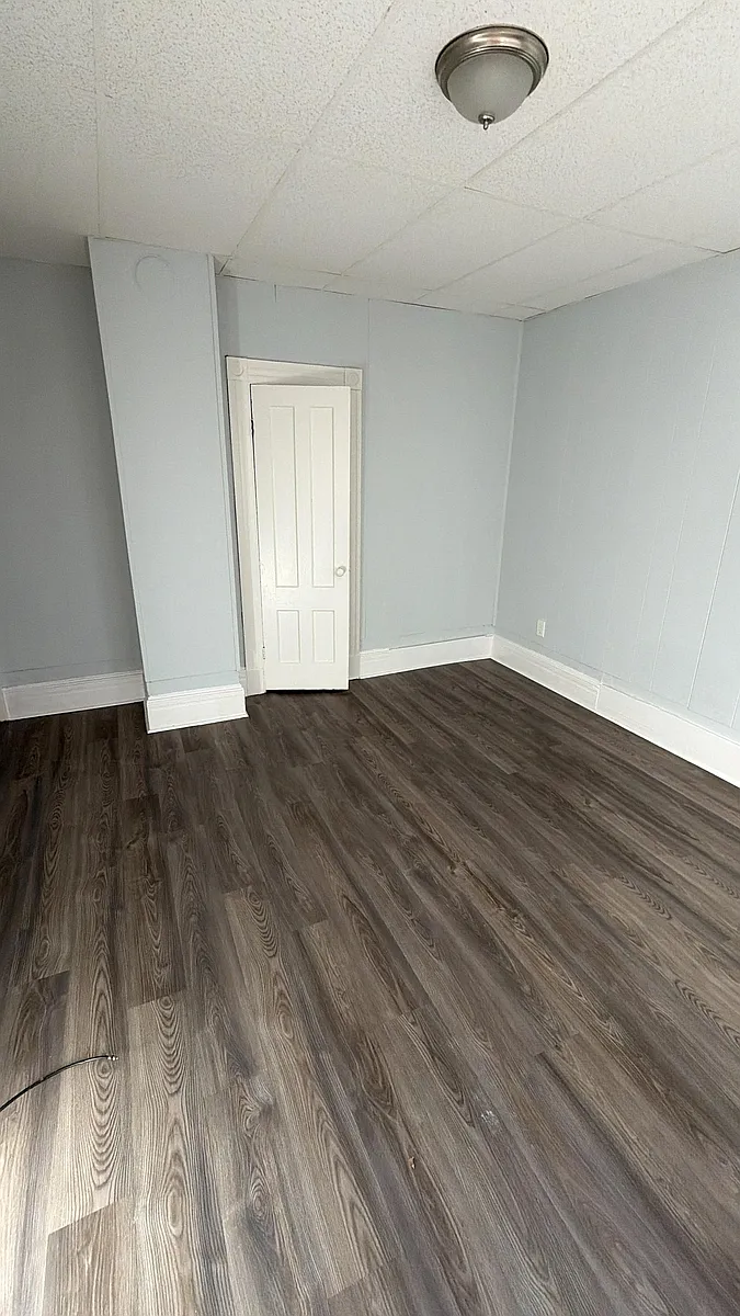 Building Photo - 573 Howe Ave #1