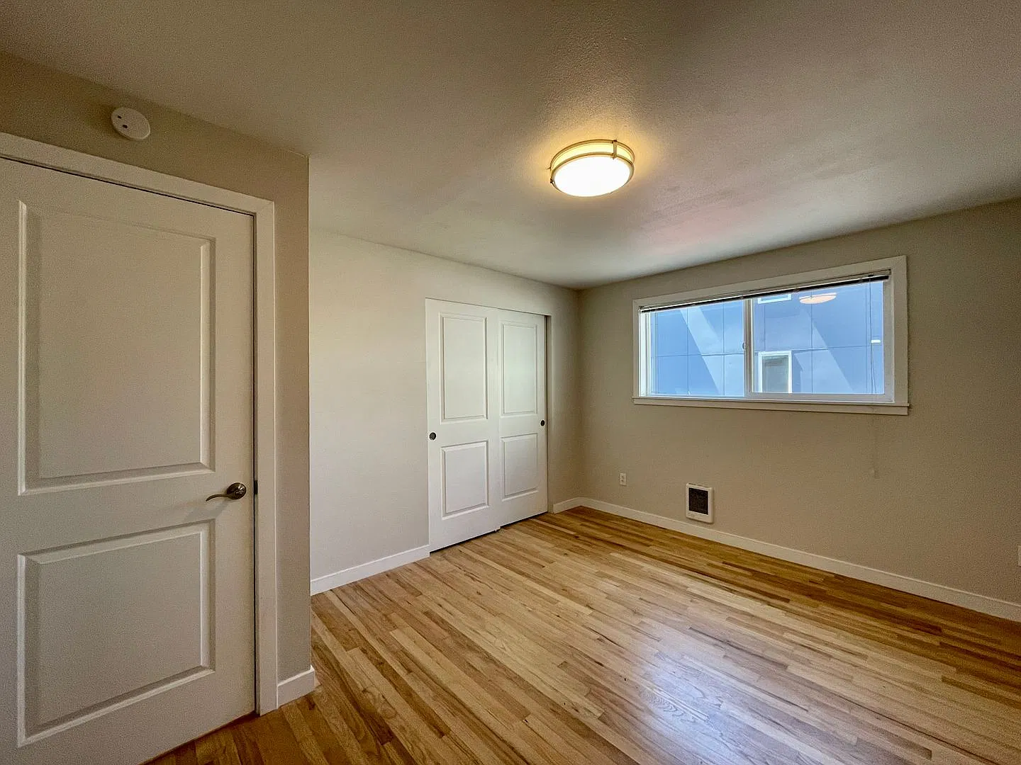 Ballard 12-Unit — Photo 2