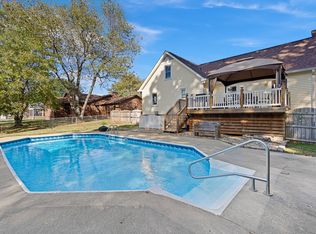 17031 Knoxwood Dr, Huntersville, NC 28078