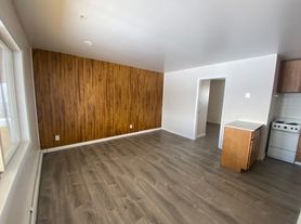 19 Chalfant Avenue-Sunwell