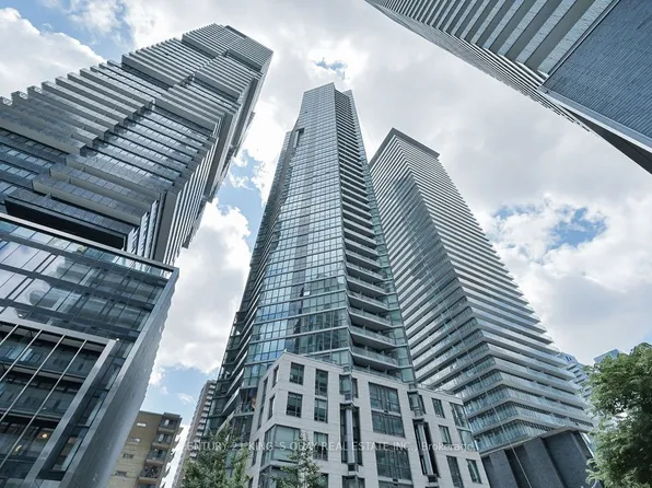 45 Charles St E, Toronto, ON