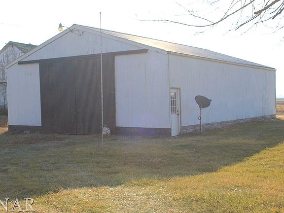 4th image of 1212 County Road 2800 E