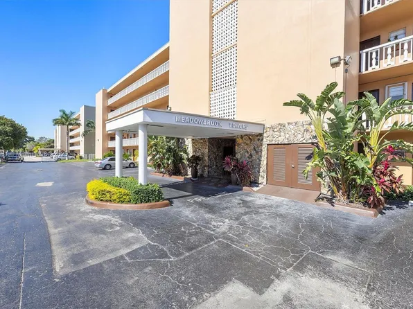 219 NE 14th Ave APT 101, Hallandale, FL 33009