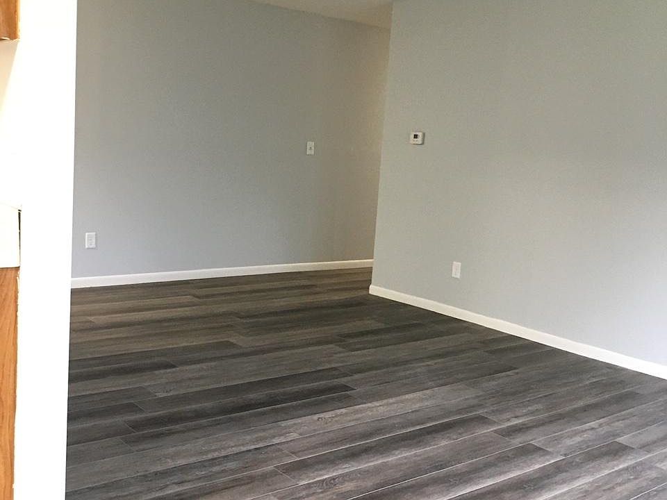 1st image of 595 Wagner Dr