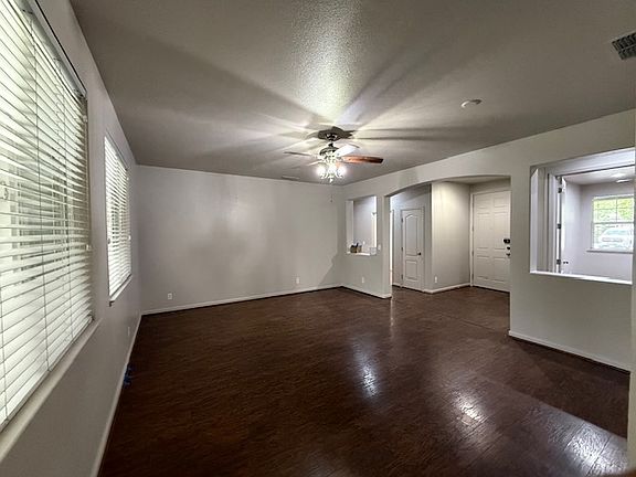 3rd image of 774 Serena Ave