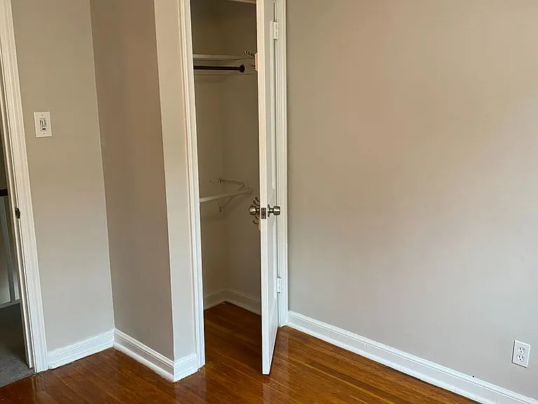 2311 Bryn Mawr Ave — Photo 19