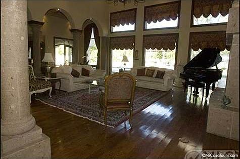 5th image of 5002 Vista Del Monte St